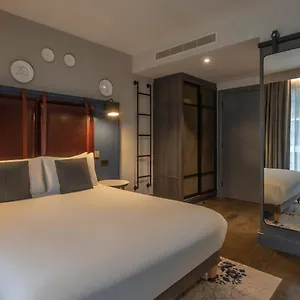 Otel Clayton Of